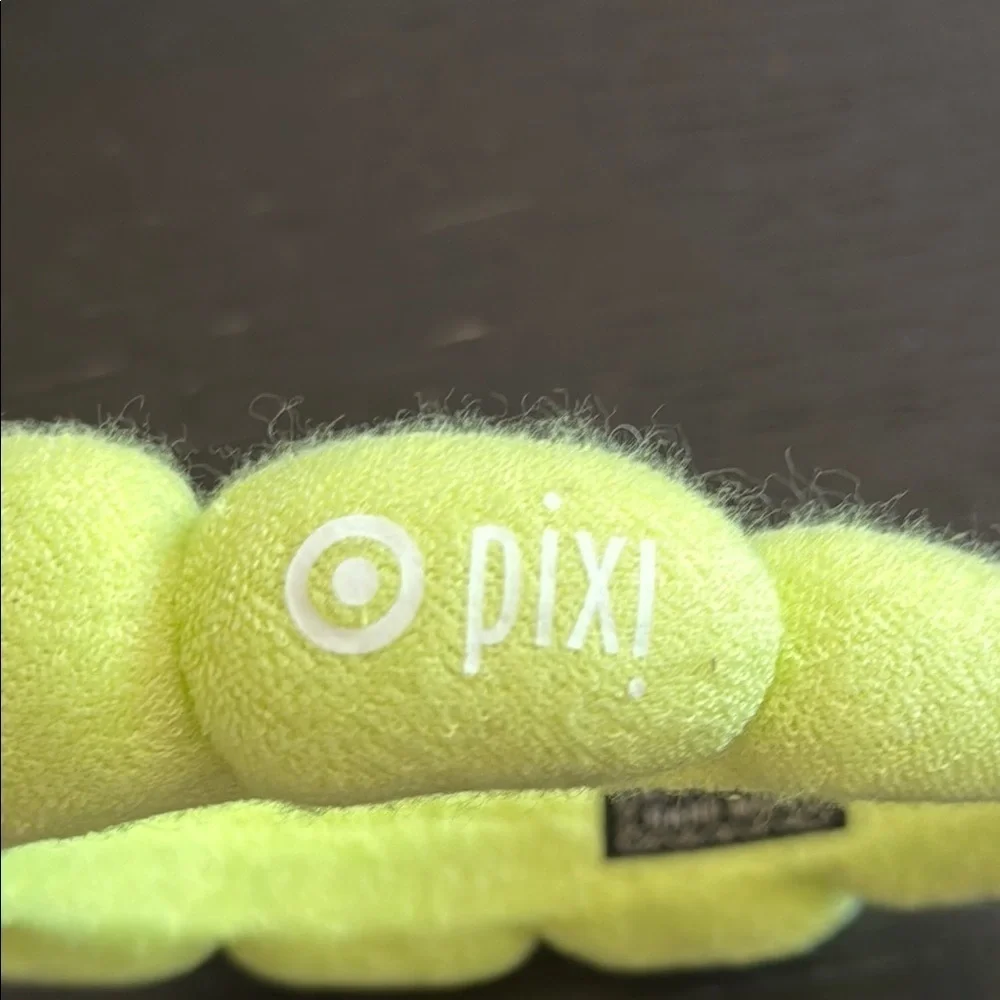 Pixi Target Collab Vibrant Green Scalloped Headband for Makeup